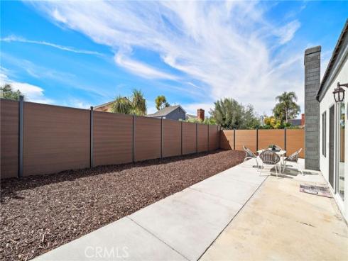 39  Cape Cod  , Irvine, CA