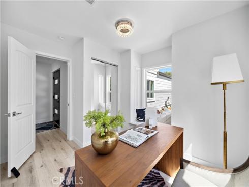 39  Cape Cod  , Irvine, CA