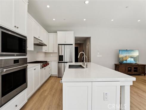 191  Plum Lily  , Irvine, CA