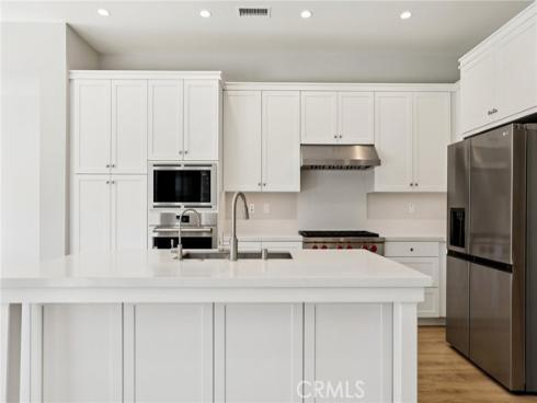 191  Plum Lily  , Irvine, CA