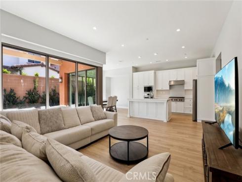 191  Plum Lily  , Irvine, CA