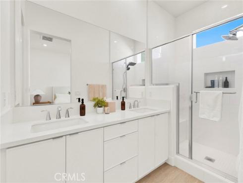 74  Dudley  , Irvine, CA