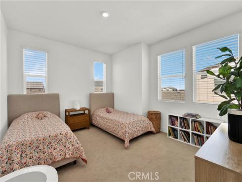 74  Dudley  , Irvine, CA