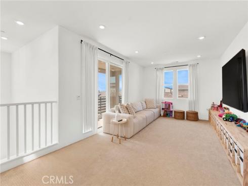 74  Dudley  , Irvine, CA