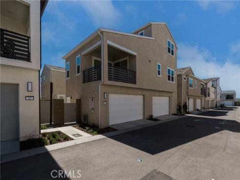 74  Dudley  , Irvine, CA