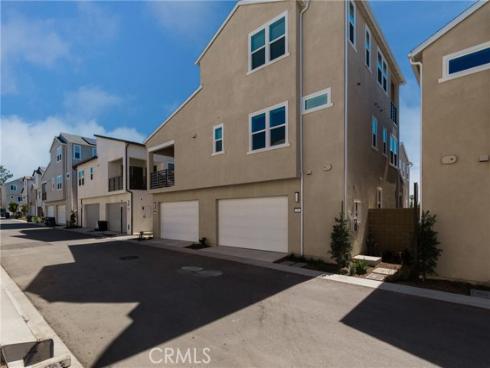 74  Dudley  , Irvine, CA