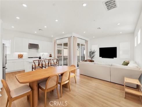 74  Dudley  , Irvine, CA