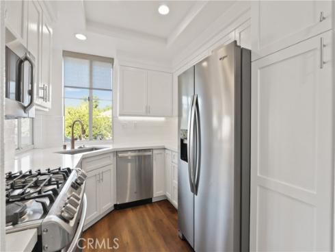 1607  Solvay Aisle  , Irvine, CA