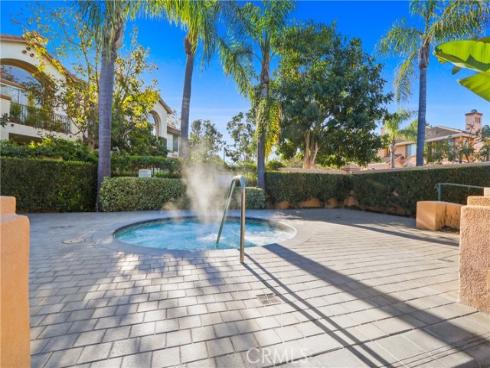 1607  Solvay Aisle  , Irvine, CA