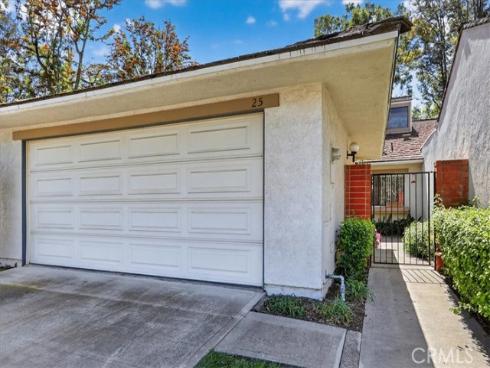 25  Dogwood  , Irvine, CA