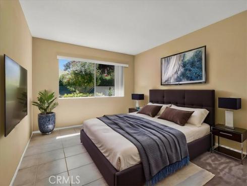 25  Dogwood  , Irvine, CA