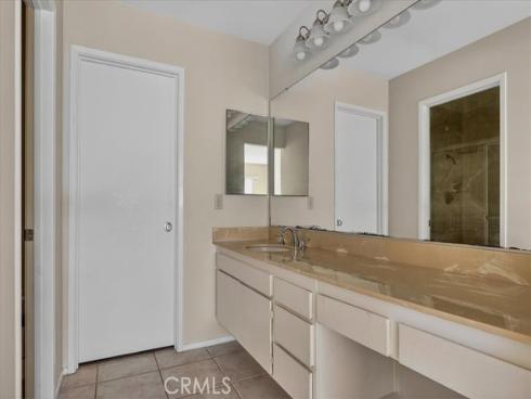 25  Dogwood  , Irvine, CA