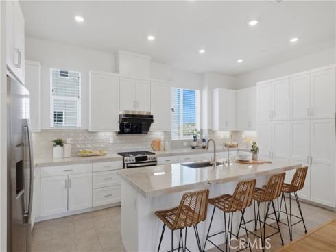 253  Sash  , Irvine, CA