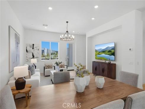 253  Sash  , Irvine, CA