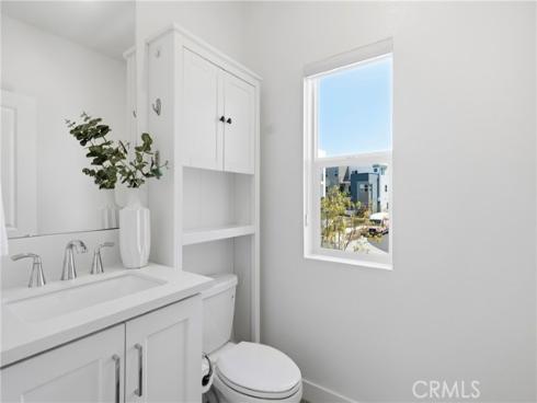 253  Sash  , Irvine, CA