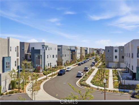 253  Sash  , Irvine, CA