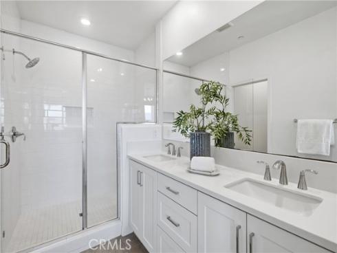 253  Sash  , Irvine, CA