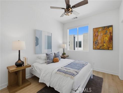 253  Sash  , Irvine, CA