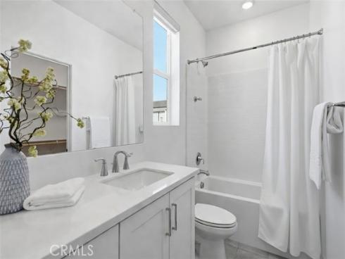 253  Sash  , Irvine, CA