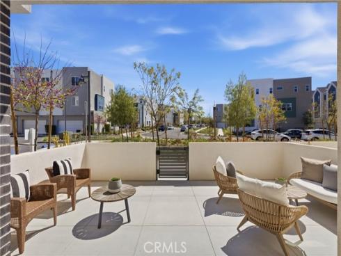 253  Sash  , Irvine, CA