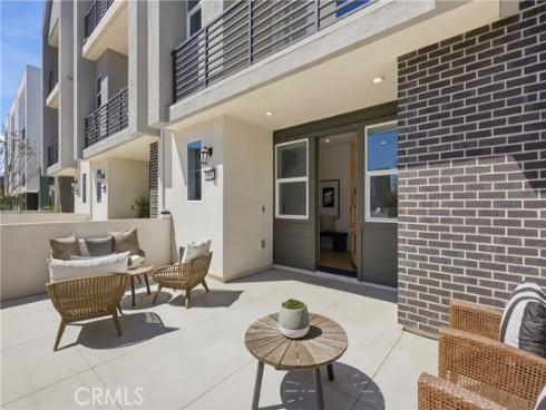 253  Sash  , Irvine, CA