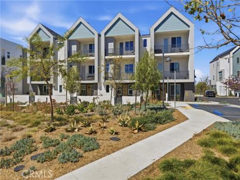 253  Sash  , Irvine, CA