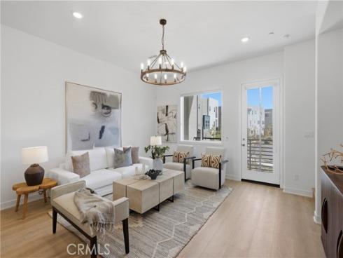 253  Sash  , Irvine, CA