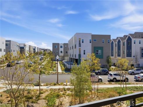 253  Sash  , Irvine, CA