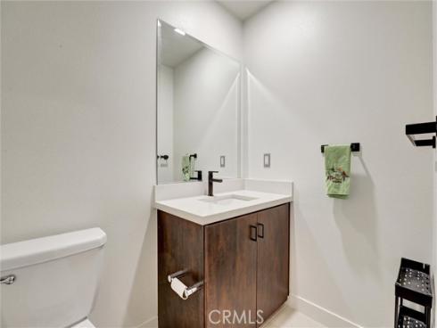 2536  Nolita  , Irvine, CA