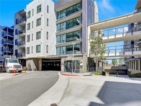 2536  Nolita  , Irvine, CA