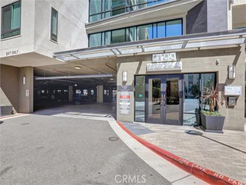 2536  Nolita  , Irvine, CA