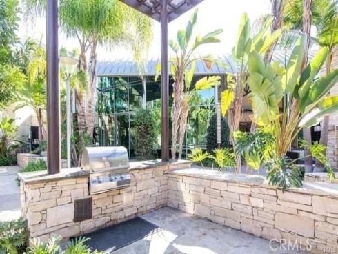 2536  Nolita  , Irvine, CA