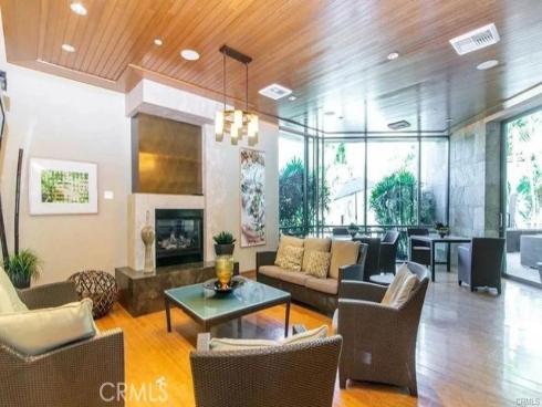 2536  Nolita  , Irvine, CA