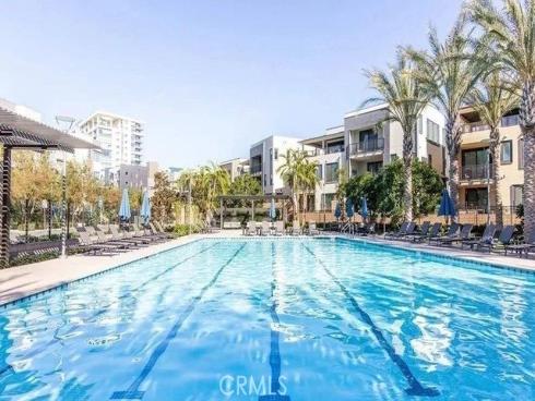 2536  Nolita  , Irvine, CA