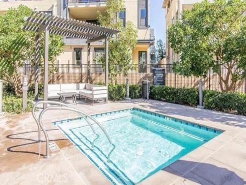 2536  Nolita  , Irvine, CA