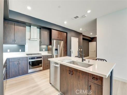 2536  Nolita  , Irvine, CA