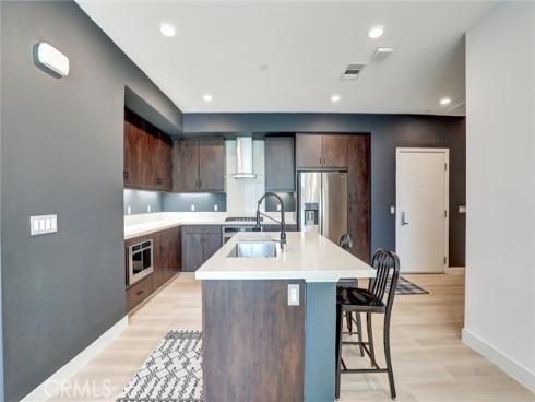 2536  Nolita  , Irvine, CA