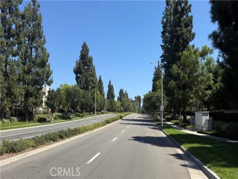 65  Ashcrest  , Irvine, CA