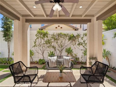 76  Decker  , Irvine, CA