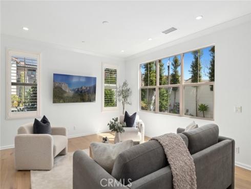 76  Decker  , Irvine, CA