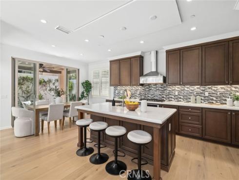 76  Decker  , Irvine, CA