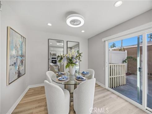 10  Santa Fe  38 , Irvine, CA