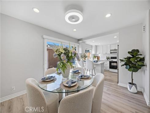 10  Santa Fe  38 , Irvine, CA