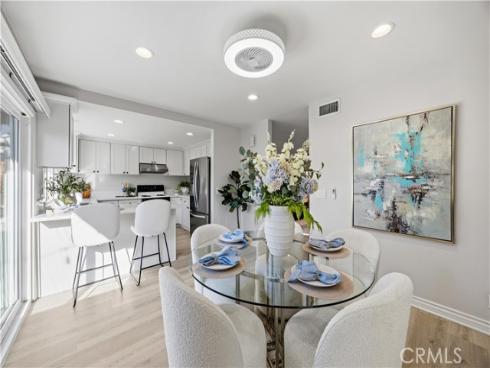 10  Santa Fe  38 , Irvine, CA