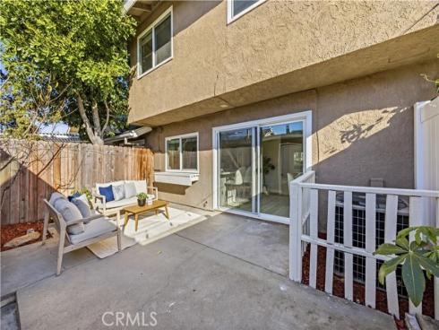 10  Santa Fe  38 , Irvine, CA