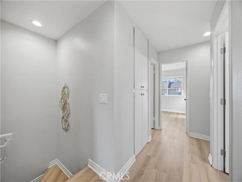 10  Santa Fe  38 , Irvine, CA