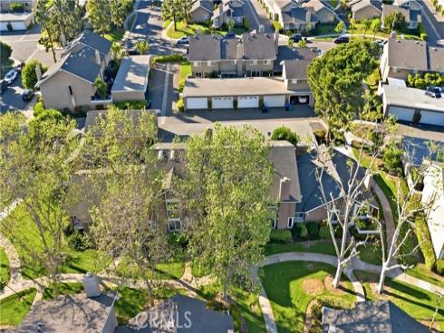 10  Santa Fe  38 , Irvine, CA