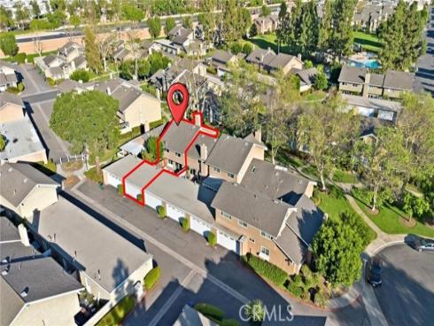 10  Santa Fe  38 , Irvine, CA