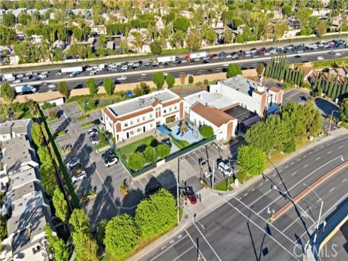 10  Santa Fe  38 , Irvine, CA