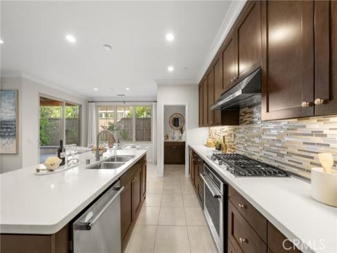 113  Hanging  , Irvine, CA